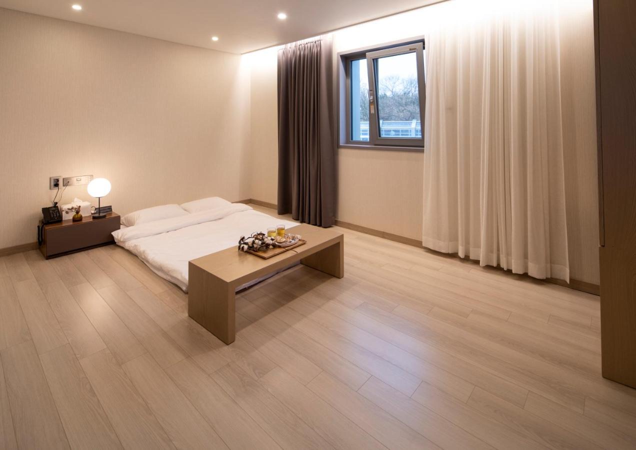 Centro Hotel Chilgok Екстер'єр фото
