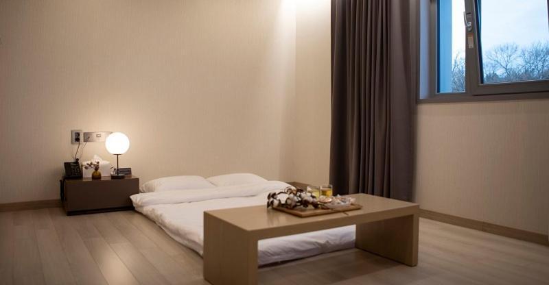 Centro Hotel Chilgok Екстер'єр фото