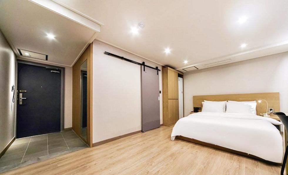 Centro Hotel Chilgok Екстер'єр фото