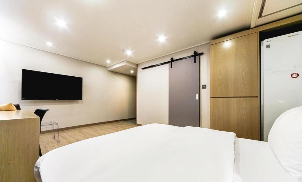 Centro Hotel Chilgok Екстер'єр фото