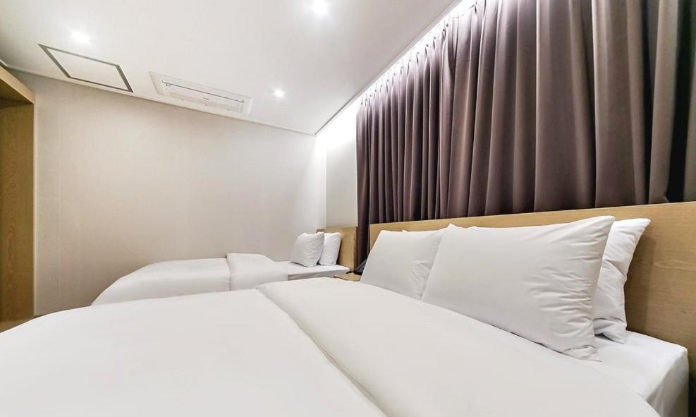 Centro Hotel Chilgok Екстер'єр фото