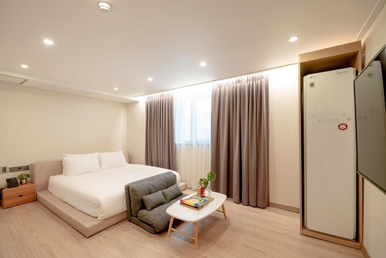 Centro Hotel Chilgok Екстер'єр фото